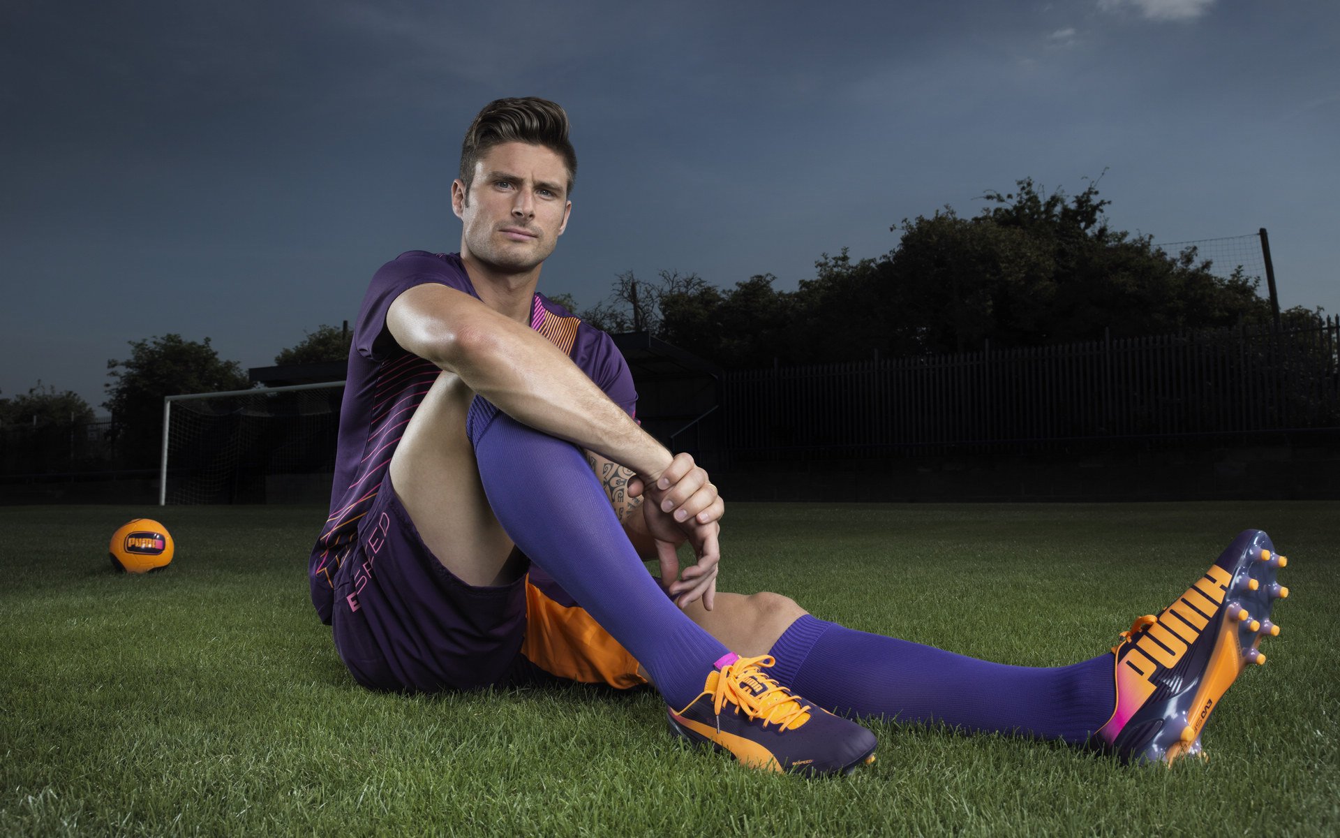 福登的传球节奏控制让曼城进攻更具韧性，福登曼城集锦